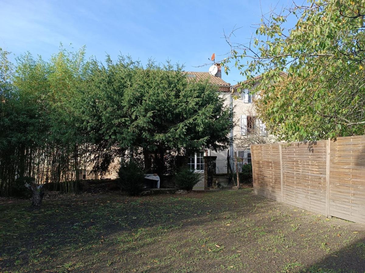Cap Nature - T3 Et T4 En Perigord Vert - Ideal Pros Et Groupes Max 18P Champniers-et-Reilhac Exterior foto